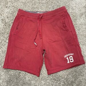 Men's Abercrombie light red shorts. Great condition. SIZE M men's